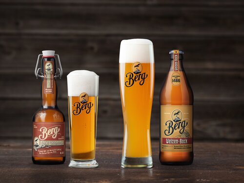 Berg St. Ulrichsbock & Weizen-Bock mit Bierglas