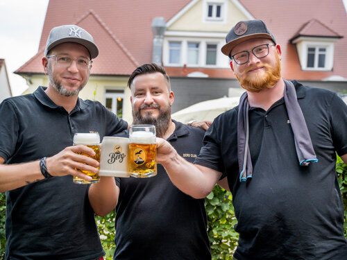 Berg Club-Mitglieder am Herbstgold-Anstich