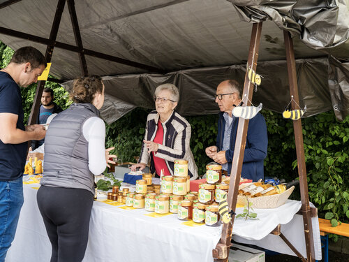 Imkerei, Honigverkauf